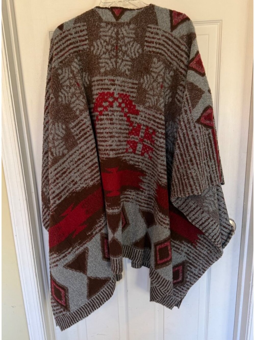 American Eagle Outfitters Aztec Pattern Short Sleeve Poncho One Size Fits All - Picture 4 of 6